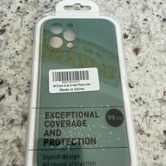 iPhone 12 Pro Max case - Picture 3 of 4